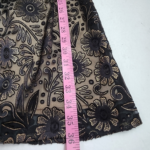 Yumi Black & Metallic Gold Lace Cocktail Dress 8 / 10 - Picture 7 of 13